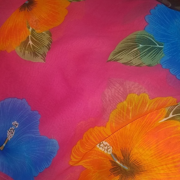 Swim sarong - Picture 2 of 4